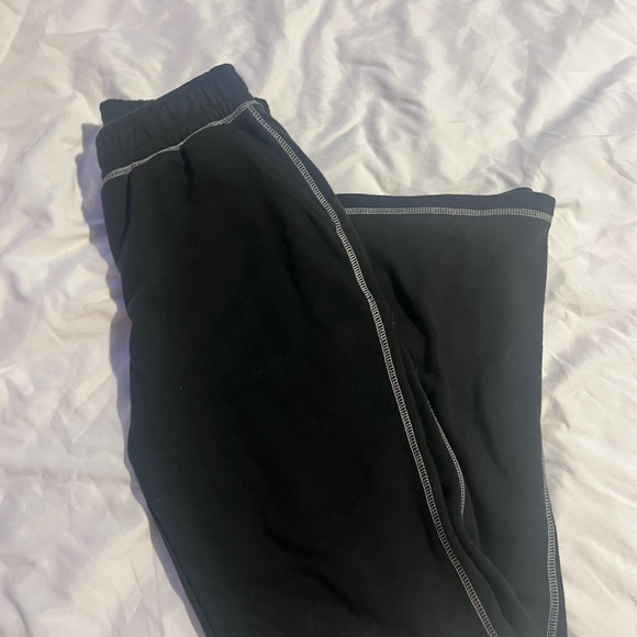 Forever 21 Black Elastic Waist Pants - Picture 2 of 3